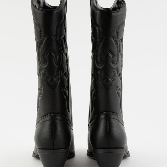 SODA Rerun Womens Cowboy Western Boots NWT - Picture 2 of 3